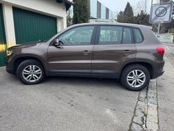 Braun Gebraucht 2013 VW Tiguan Trendline SUV | 11.600 € (Guter Preis)
