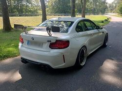 Weiß Gebraucht 2018 BMW M2 Coupé | 75.000 €