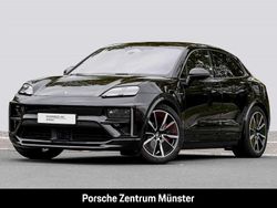 Tiefschwarzmetallic Gebraucht 2024 Porsche Macan Turbo SUV | 106.800 € (Teuer)