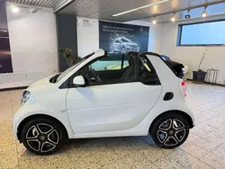 Kristallweiss white Gebraucht 2025 Smart ForTwo Electric Drive Prime Cabrio | 16.995 € (Guter Preis)