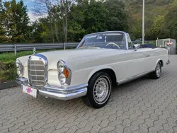 Weiß Gebraucht 1969 Mercedes 280 SE Cabrio | 115.900 €
