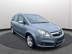Lichtsilber m2 Gebraucht 2006 Opel Zafira Edition Van / Kleinbus | 6.750 €