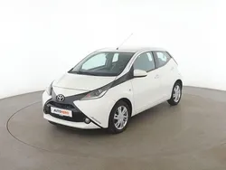 Weiß Gebraucht 2014 Toyota Aygo X-play Kleinwagen | 7.540 € (Fairer Preis)