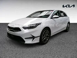 Weiß Gebraucht 2024 Kia Ceed Spirit Limousine | 22.490 € (Superpreis)