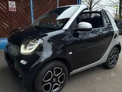 Schwarz Gebraucht 2019 Smart ForTwo Cabrio Cabrio | 15.000 € (Fairer Preis)