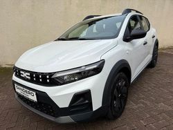 Weiß Neu 2025 Dacia Sandero Essentiel Limousine | 16.975 €