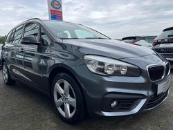 Grau Gebraucht 2016 BMW 218 Gran Tourer Advantage Van / Kleinbus | 7.999 € (Etwas zu teuer)