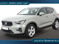Grau Gebraucht 2023 Volvo XC40 Core SUV | 32.500 € (Fairer Preis)