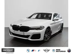 Alpinweiss 3 Gebraucht 2022 BMW 530 M Sport Kombi | 33.990 € (Guter Preis)