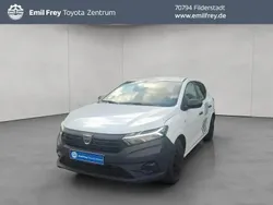Weiß Gebraucht 2021 Dacia Sandero Acces Kleinwagen | 10.430 € (Guter Preis)
