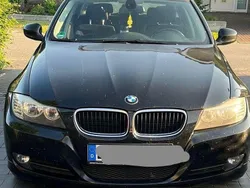 Schwarz Gebraucht 2009 BMW 318 Kombi | 3.950 € (Guter Preis)