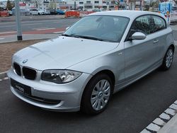 Silber Gebraucht 2007 BMW 118 Coupé Advantage Coupé | 3.900 € (Fairer Preis)