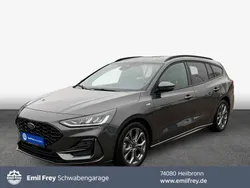 Grau Gebraucht 2023 Ford Focus ST-Line Kombi | 21.990 € (Guter Preis)