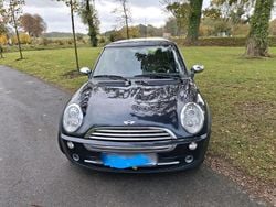 Schwarz Gebraucht 2006 Mini Cooper Kleinwagen | 4.499 € (Etwas zu teuer)
