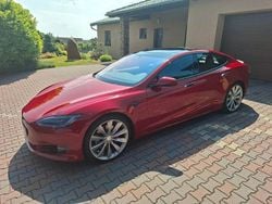 Rot Gebraucht 2018 Tesla Model S Kleinwagen | 29.990 € (Teuer)