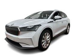 Weiß Gebraucht 2022 Skoda Enyaq iV Suite SUV | 27.556 € (Superpreis)