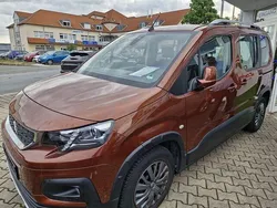Braun Gebraucht 2021 Peugeot Rifter Allure Van / Kleinbus | 15.290 € (Guter Preis)