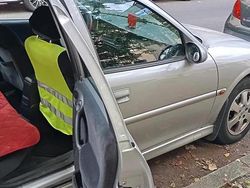 Grau Gebraucht 2001 Opel Vectra Limousine | 700 €