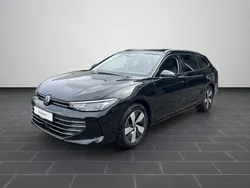 Grenadillschwarz metallic (metallic) Gebraucht 2024 VW Passat IQ Drive Kombi | 31.780 € (Guter Preis)