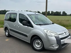 Silber Gebraucht 2011 Citroën Berlingo Van / Kleinbus | 4.950 € (Fairer Preis)