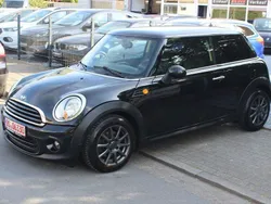 Midnight black metallic Gebraucht 2011 Mini ONE Kleinwagen | 5.970 € (Etwas zu teuer)