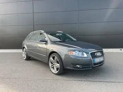 Grau Gebraucht 2005 Audi A4 Kombi | 4.200 € (Fairer Preis)