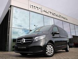 Grau Gebraucht 2022 Mercedes V220 Van / Kleinbus | 38.900 € (Guter Preis)