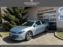 Silber Neu 2024 VW Passat Business Kombi | 36.980 € (Superpreis)