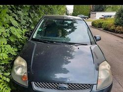 Grau Gebraucht 2007 Ford Fiesta Kleinwagen | 1.000 € (Guter Preis)