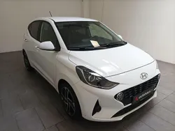 Weiß Gebraucht 2021 Hyundai i10 Edition 30+ Kleinwagen | 13.970 € (Fairer Preis)