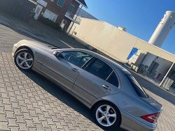 Braun Gebraucht 2004 Mercedes C200 Limousine | 4.300 €