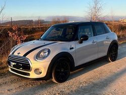 Grau Gebraucht 2016 Mini Cooper Kleinwagen | 14.200 € (Fairer Preis)