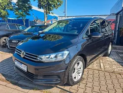 Schwarz Gebraucht 2020 VW Touran IQ Drive Van / Kleinbus | 27.490 € (Fairer Preis)