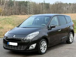 Schwarz Gebraucht 2010 Renault Grand Scénic III Luxe Van / Kleinbus | 3.999 € (Fairer Preis)