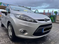Silber Gebraucht 2012 Ford Fiesta Trend Kleinwagen | 3.600 € (Fairer Preis)