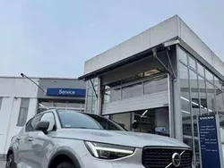 Silver dawn / metallic (metallic) Gebraucht 2024 Volvo XC40 Ultimate SUV | 41.450 € (Etwas zu teuer)