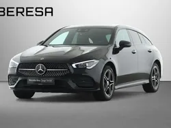 Schwarzlack kosmosschwarz Gebraucht 2023 Mercedes CLA250e Shooting Brake AMG Kombi | 26.180 € (Guter Preis)