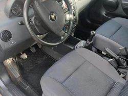 Grau Gebraucht 2008 Chevrolet Kalos Limousine | 1.200 €