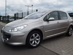 Grau Gebraucht 2007 Peugeot 307 Limousine | 5.699 €