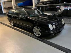 Schwarz Gebraucht 2001 Mercedes E55 AMG AMG Kombi | 13.000 €