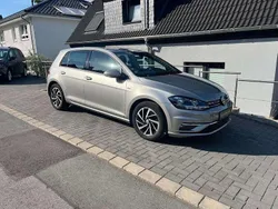 Grau Gebraucht 2018 VW Golf VII Join Limousine | 15.490 € (Guter Preis)