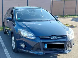 Blau Gebraucht 2013 Ford Focus SYNC Edition Kombi | 3.900 € (Guter Preis)
