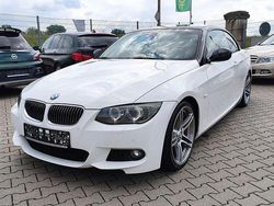 Weiß Gebraucht 2013 BMW 330 Cabriolet M Sport Cabrio | 16.390 € (Fairer Preis)