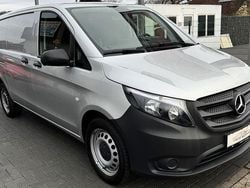Silber Gebraucht 2022 Mercedes Vito Van / Kleinbus | 19.800 € (Guter Preis)