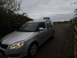 Grau Gebraucht 2007 Skoda Roomster Van / Kleinbus | 2.500 € (Fairer Preis)