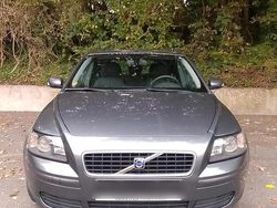 Grau Gebraucht 2004 Volvo S40 Limousine | 2.500 € (Fairer Preis)