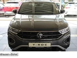Grau Neu 2024 VW T-Roc Goal SUV | 40.880 € (Etwas zu teuer)