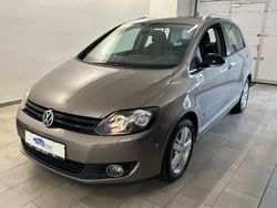 Braun Gebraucht 2012 VW Golf VII Match Limousine | 5.980 € (Guter Preis)