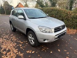 Silber Gebraucht 2008 Toyota RAV4 Sol SUV | 9.900 € (Etwas zu teuer)