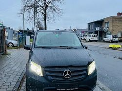 Schwarz Gebraucht 2017 Mercedes Vito Kombi | 14.950 € (Fairer Preis)
